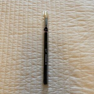 Sigma Beauty Tapered Blending E35 Blending Brush